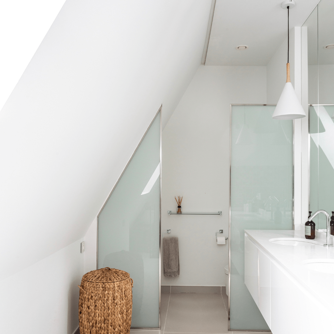 Lampe suspendue triangulaire | Blanche 25x42cm