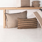 Détail de la bordure du coussin rectangulaire Amaira | 60x40cm